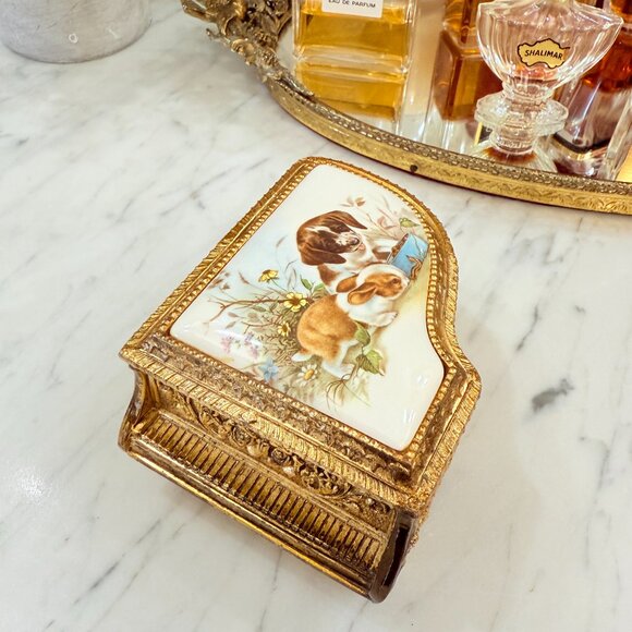 Vintage Other - Vintage Hollywood Regency Music box with Puppy and Bunny